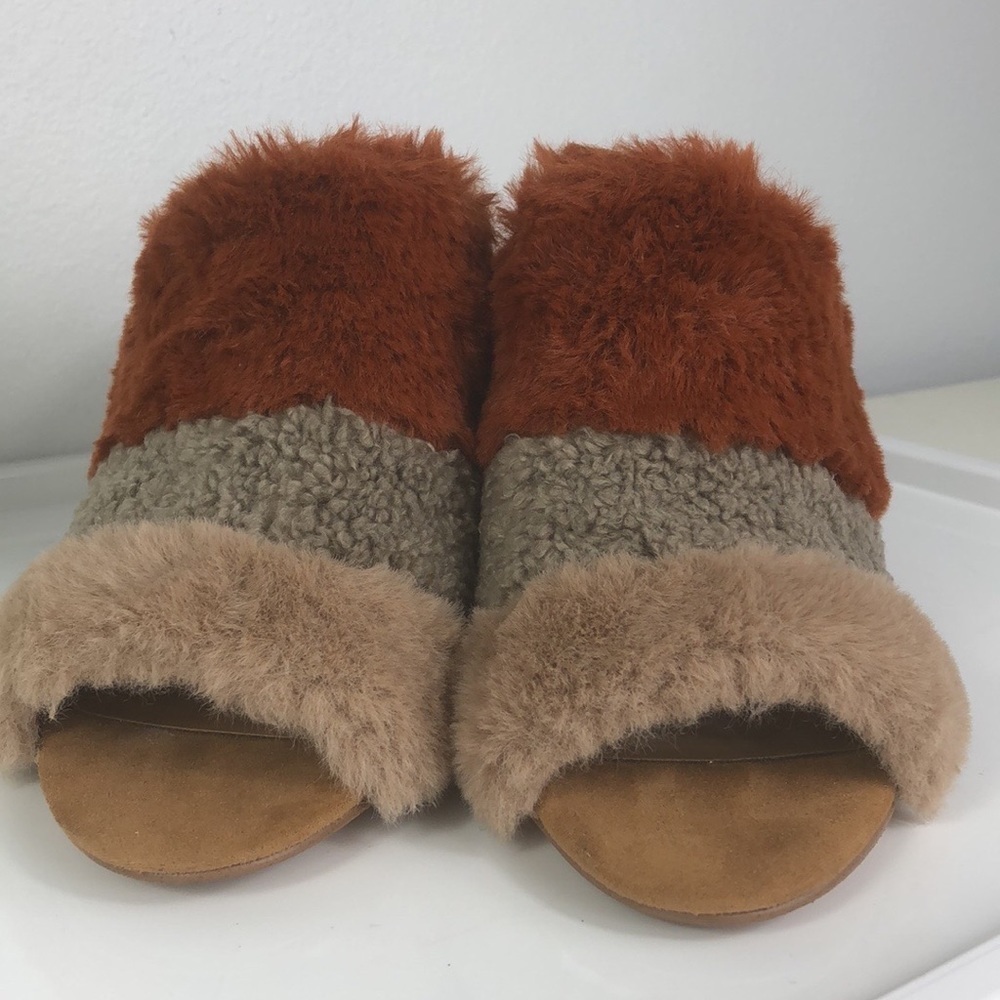 Treasure & Bond Fuzzy Striped Block Heel Mule 7 - Picture 3 of 10